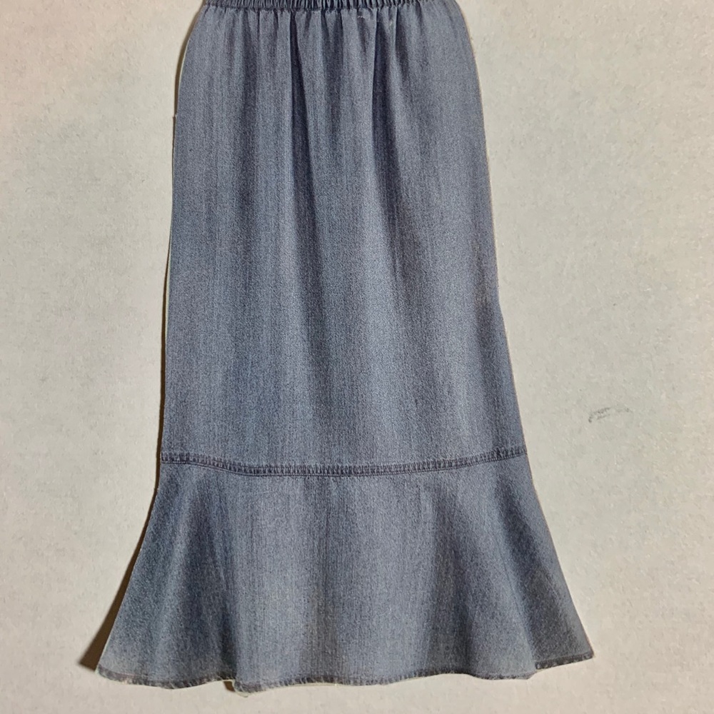 Flounce Hem Skirt